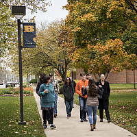Visiting families receive a full campus tour of Beloit College from an informed student tour guide.