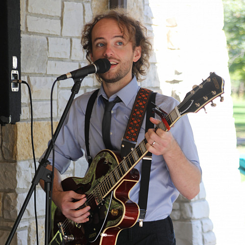 Honey Cellar Guitarist and vocalist, Danny Connolly'17
