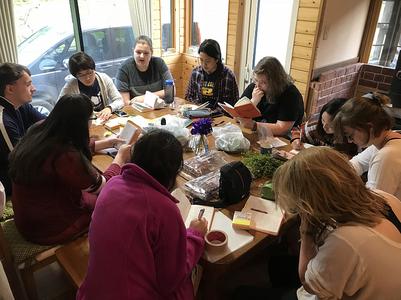 Students discuss their findings after a day of interviews in Semboku, Akita, Japan.