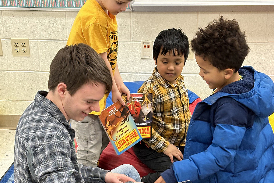 Marcus Studinski '26 volunteered in Todd Elementary's Reading Buddies afterschool program.