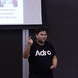 Taman Azad’27 presenting at the Fall 2024 Beloit and Beyond Conference