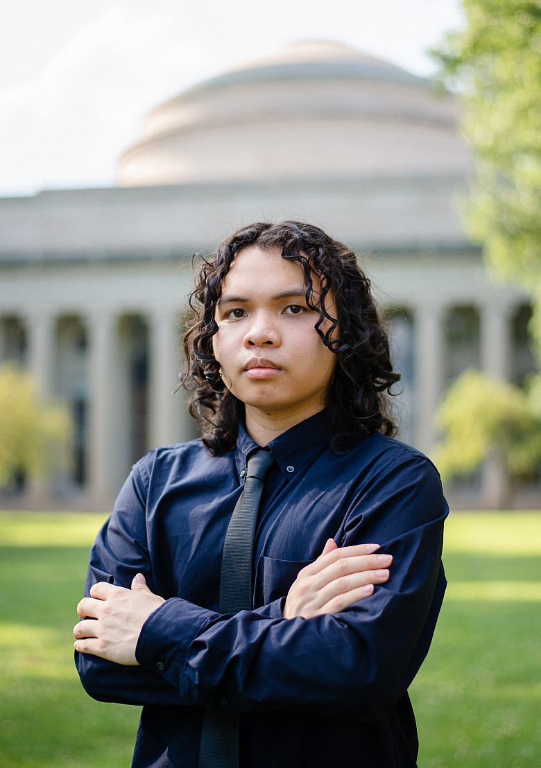 Jerry Phuc Ngo'23 worked on several research projects at MIT.