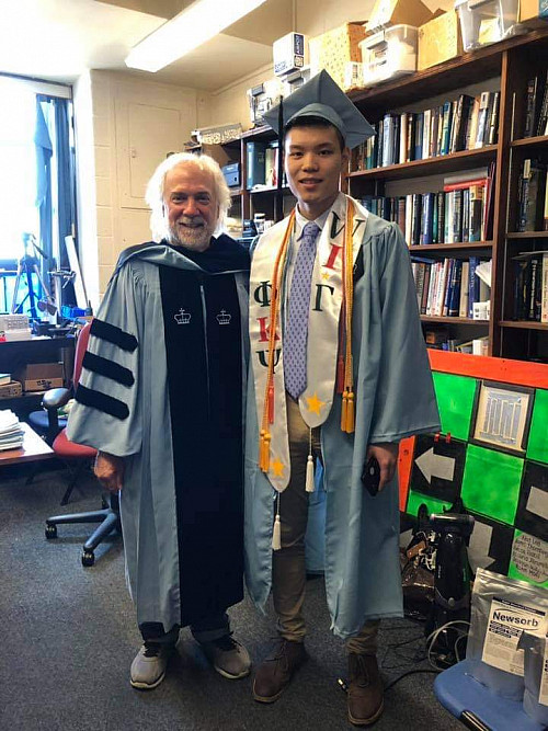 Johnny Li'20 with Senior Lecturer, Electrical Engineering, in Columbia University Regalia