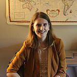 Krista Robbins’14 designed her own major at Beloit and continues to push disciplinary boundaries in her work as a therapist.