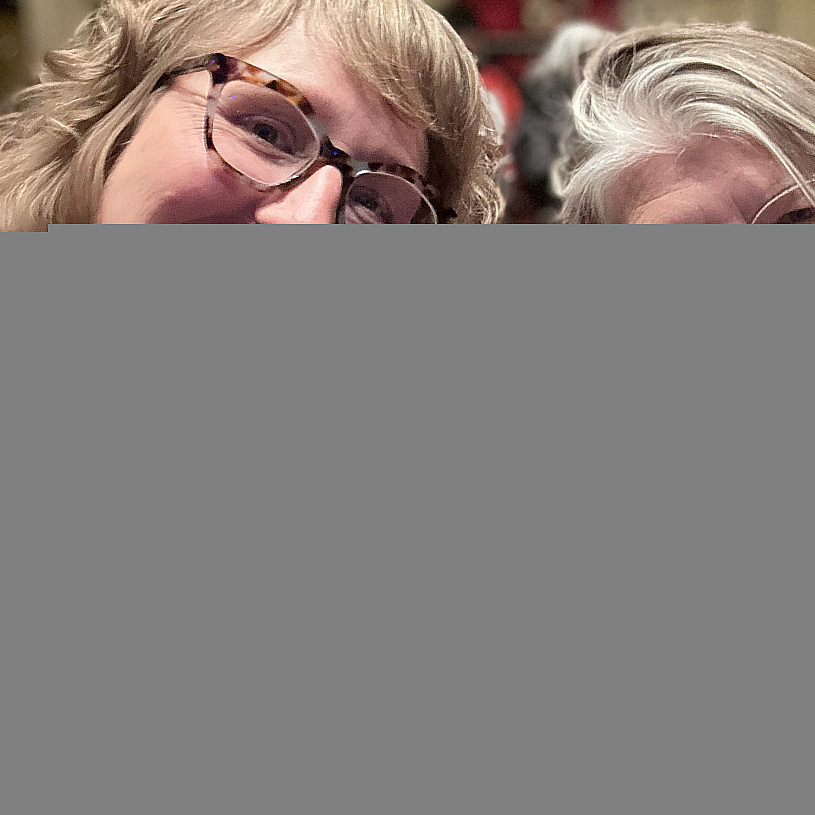 Kelly Fluharty '00 and Catherine Reid Day '75