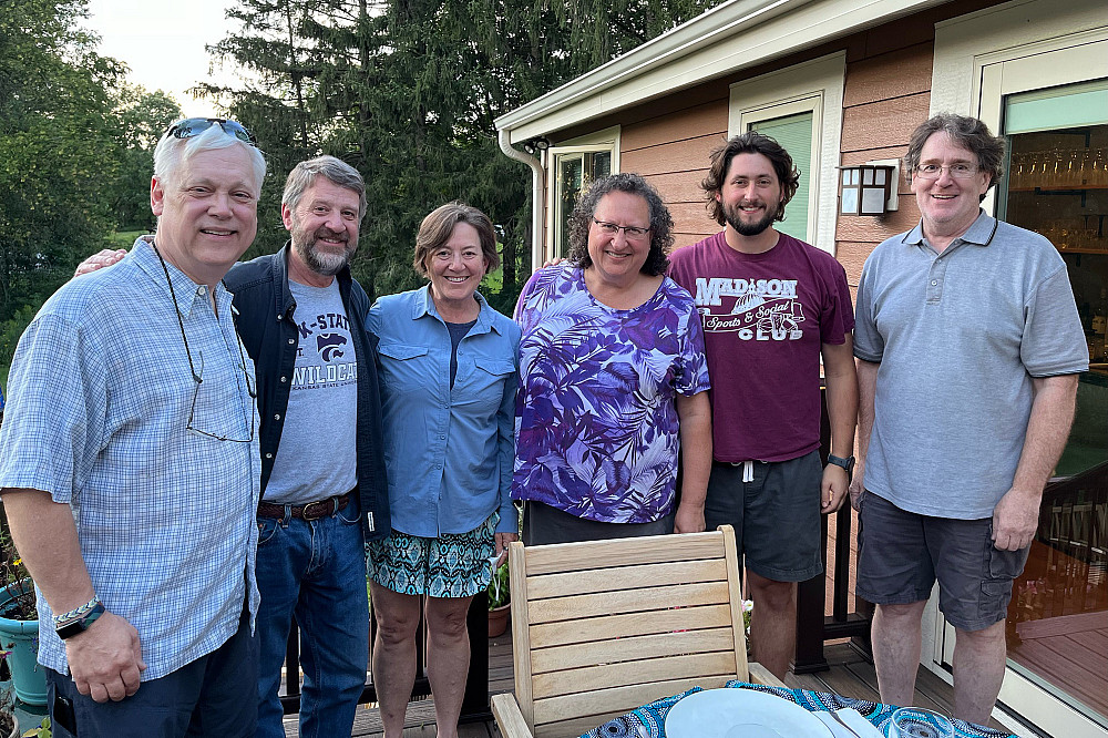 Class Notes - Bauer Reunion Jere M. Bauer, Jr.'84, Grant Jenkins'83, Rachel Jenkins Manley'87, Ellen Rubenstein Bauer'84, Jere Bauer III'18, Steve Delfeld'83