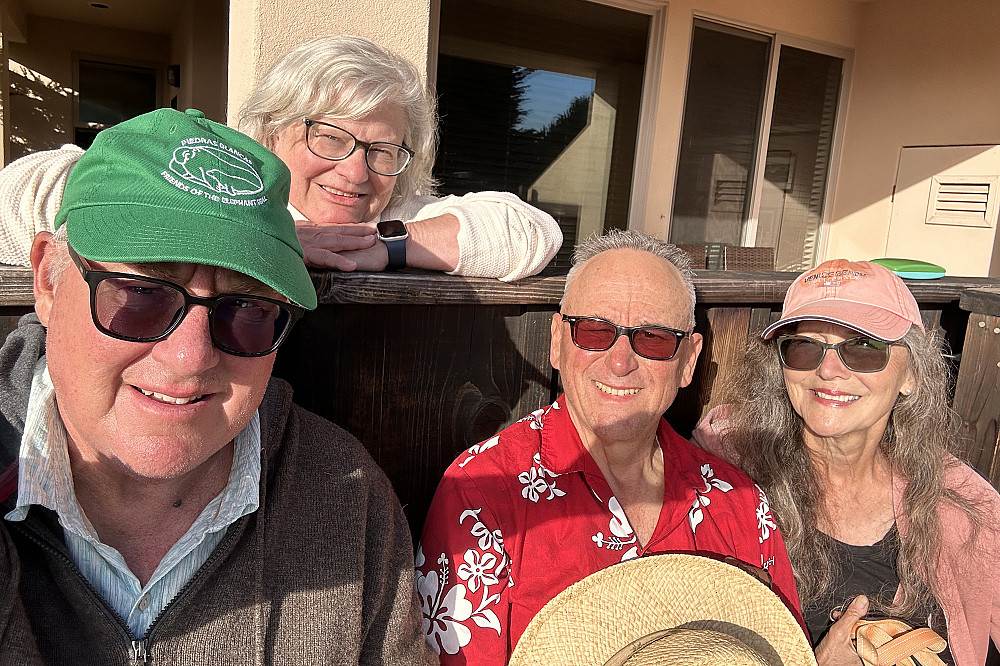 Class Notes -Rich Sheinberg'80, Sally Buell Sheinberg'81, Jon Munroe'79 Rich Sheinberg'80, Sally Buell Sheinberg'81, Jon Munroe'79, and Elaine Munroe.