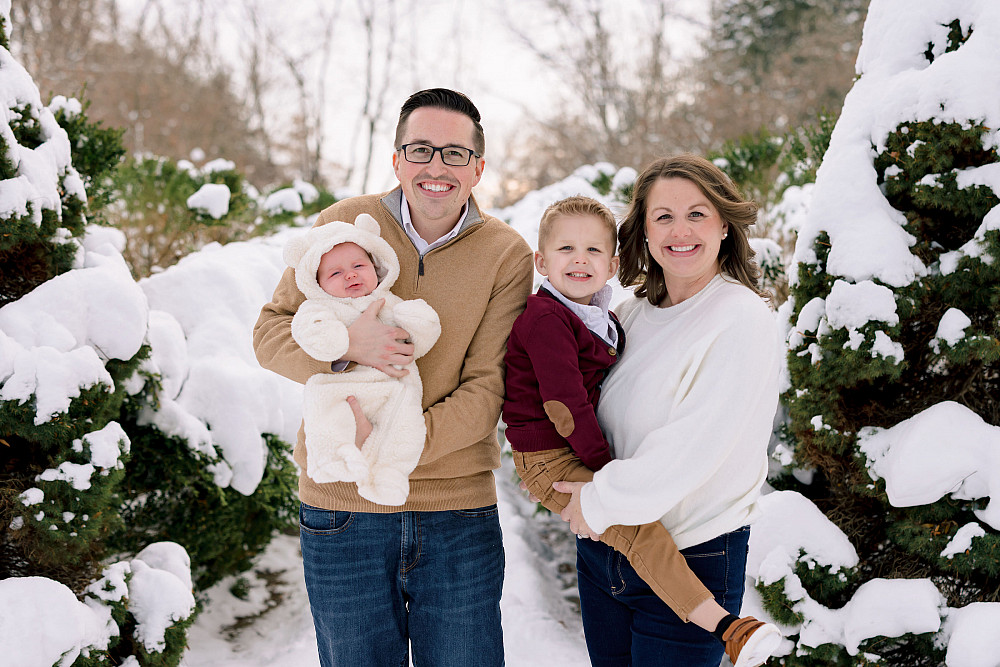 Lori Rhoades Eatherton '11 and Family