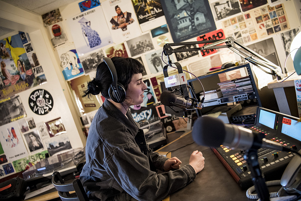 Lu Going'20 promotes WBCR as a staff member of the station.