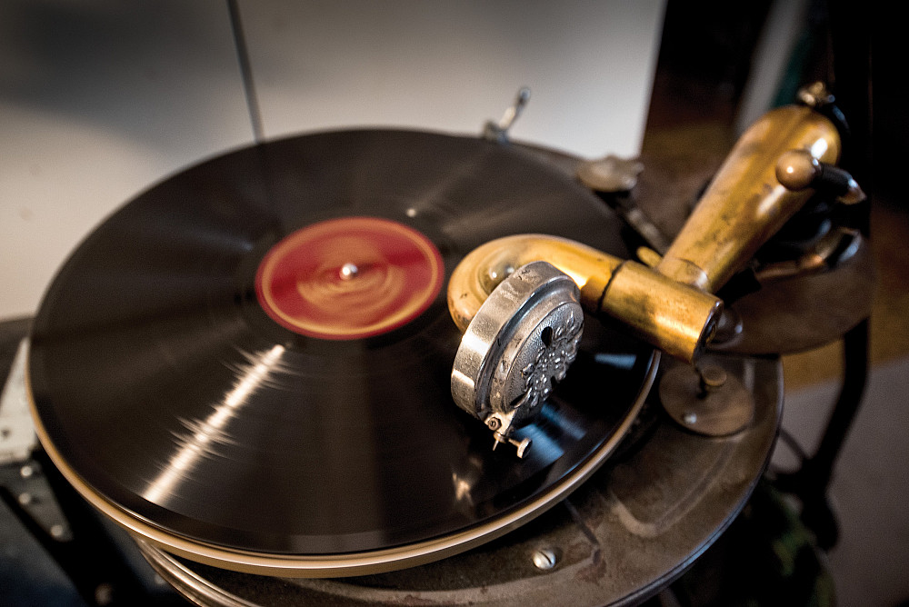 Old time phonograph