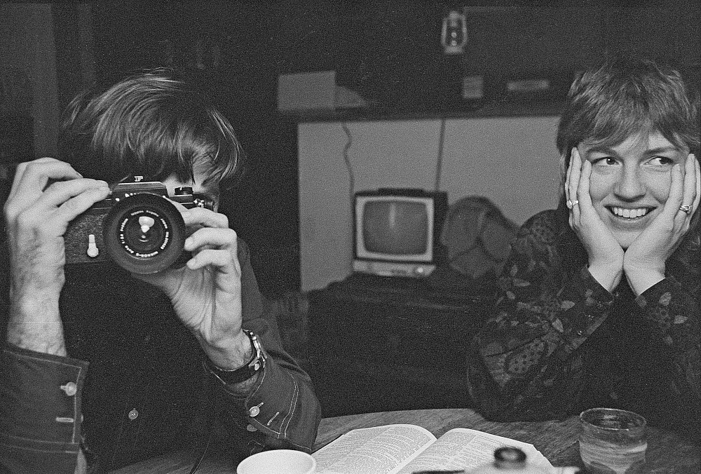 Michael Simon '98 and Carol Winters Simon '82 at the kitchen table in their farmhouse in Shirland, Illinois, May 1971.