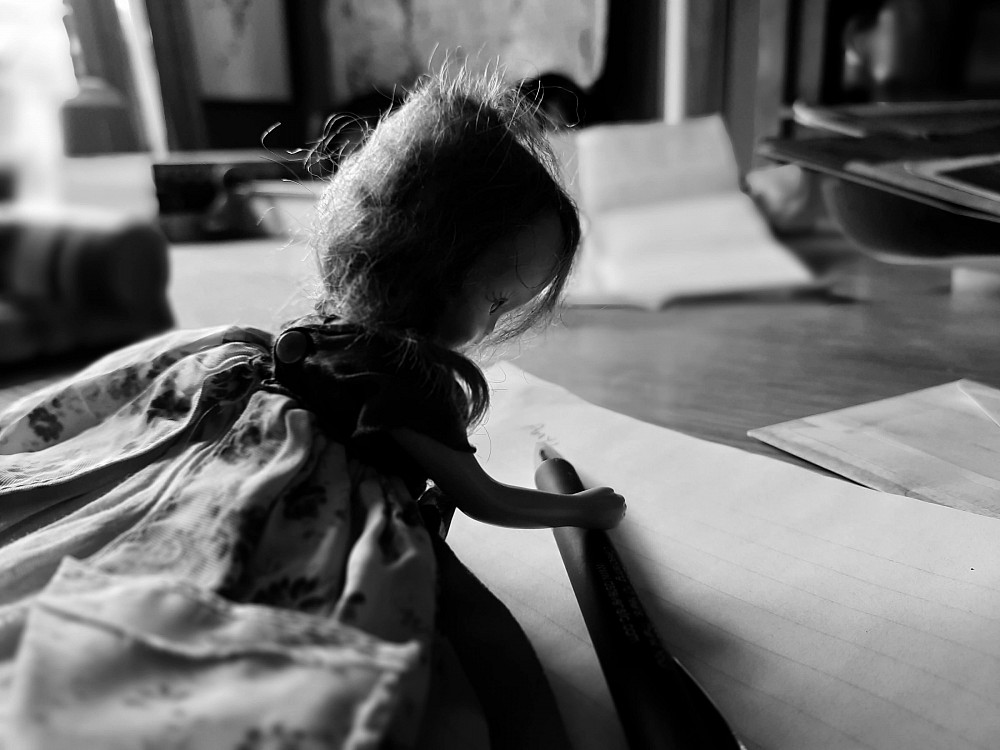 I write a letter. Finn Brandt'22 created a photographic series as a visual response to one writing prompt. The photographs depict hi...