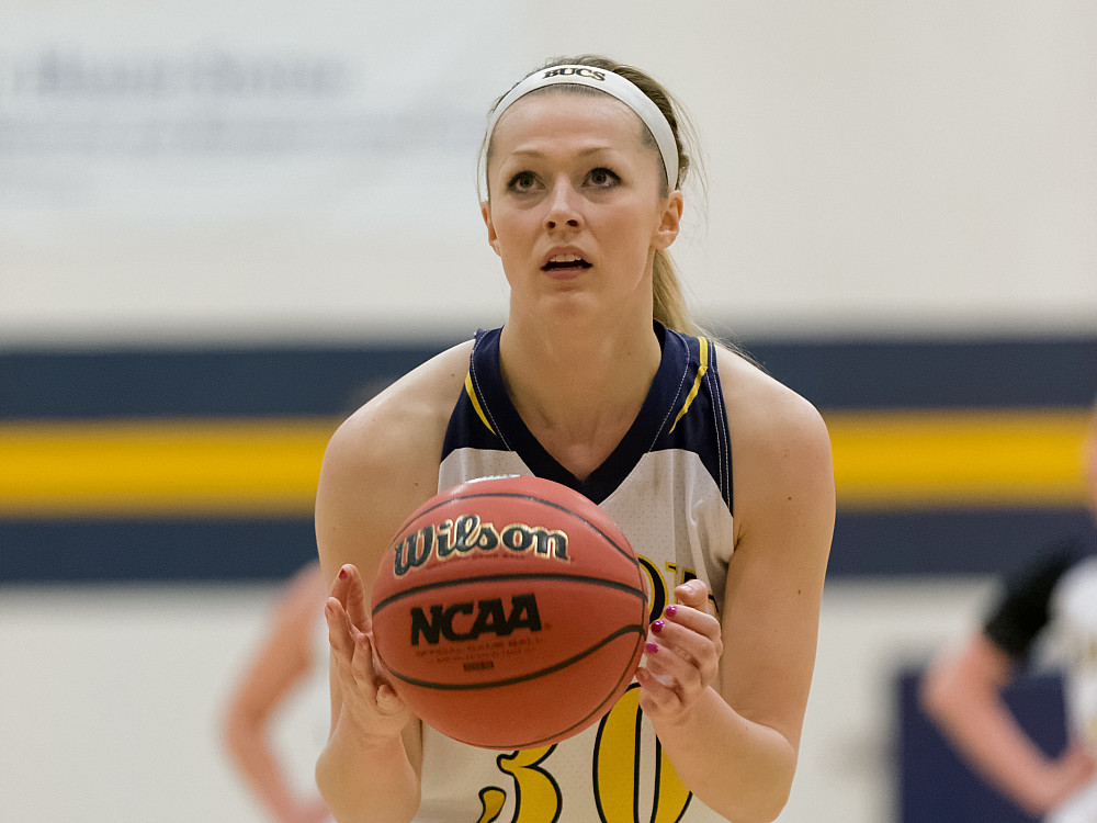 Lana Wieseman'16 preparing to take a free throw.