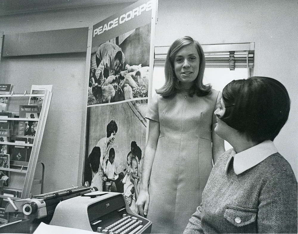 Karen Hundt'70, left, and Robin Facinelli'68 at the Peace Corps office in Washington, D.C.