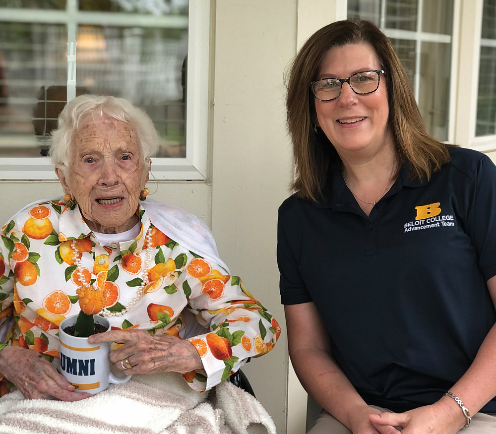 Genevieve Dean Turner'35 and Jackie Wehrenberg