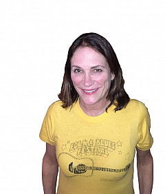 I found this in my youngest daughter's closet (she is 22). I'm wearing a T-shirt from the 1974 Folk 'n' Blues Festiva...