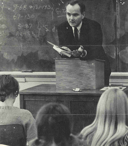 Professor Bink Noll leading a class.