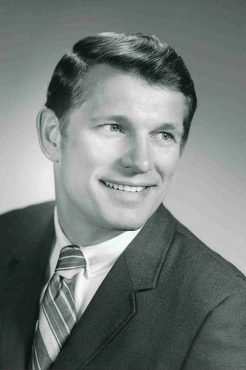 Dr. Henry Hank L. Levihn'53,